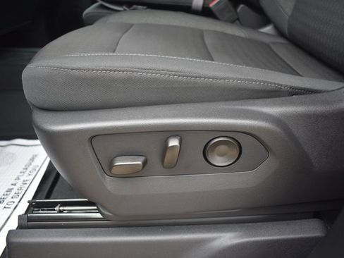 Used 2026 Chevrolet Silverado 1500 Custom AWD/4WD image 15