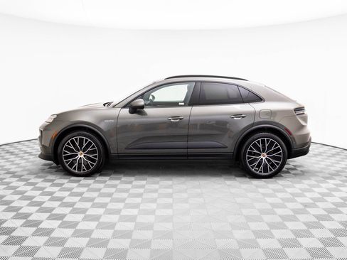 New 2025 Porsche Macan 4 Electric AWD/4WD image 2