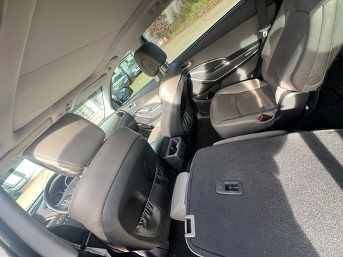 Used 2019 Hyundai Santa Fe XL image 26