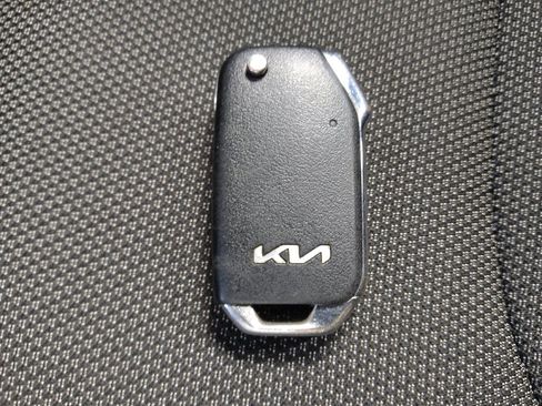 Used 2023 Kia Forte LXS FWD image 32