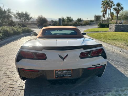 Used 2016 Chevrolet Corvette Stingray Convertible w/ 3LT Preferred Equipment Group RWD image 15