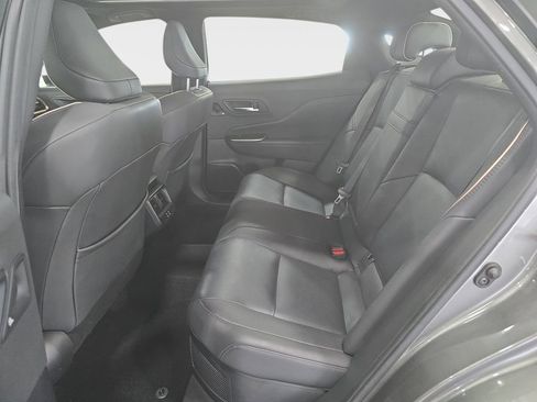 Used 2023 Toyota Crown AWD/4WD image 26