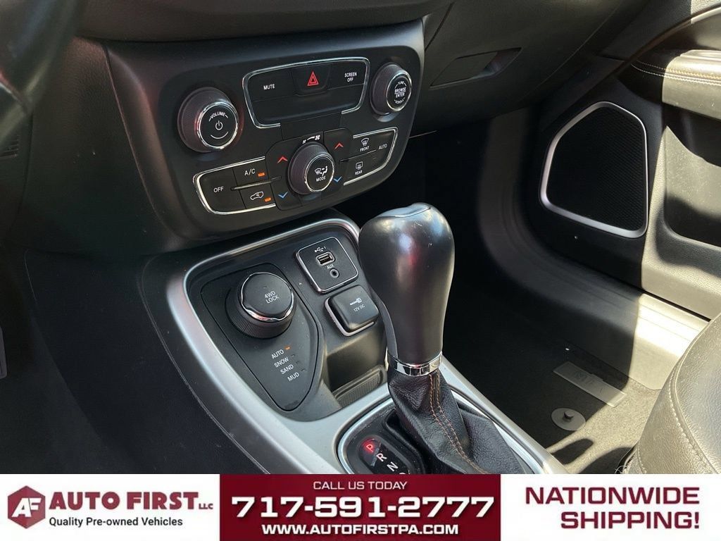 Used 2021 Jeep Compass Latitude w/ Convenience Group AWD/4WD image 21