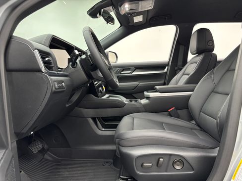 New 2027 GMC Terrain Elevation w/ Elevation Premium Package FWD image 17