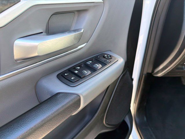 Used 2020 RAM 1500 Big Horn AWD/4WD image 13