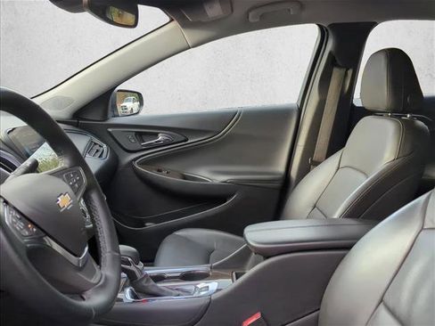 Used 2024 Chevrolet Malibu LT image 10