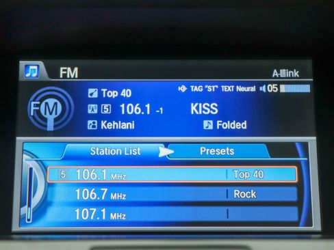 Used 2017 Acura RLX w/ Technology Package FWD image 33