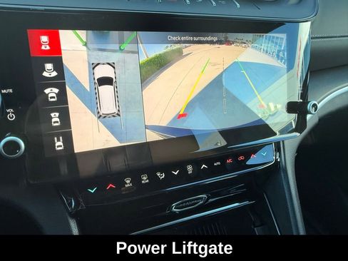 New 2026 Jeep Grand Cherokee Limited w/ Luxury Tech Group II image 16