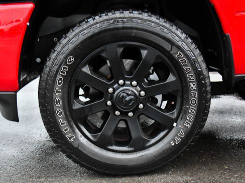 Used 2024 RAM 2500 Big Horn w/ Night Edition AWD/4WD image 12