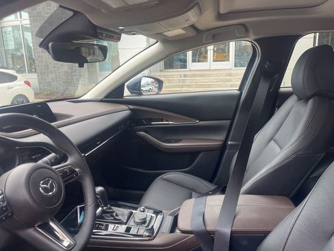 Used 2025 MAZDA CX-30 AWD 2.5 S w/ Premium Package image 11