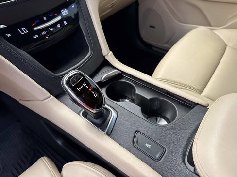 Used 2017 Cadillac XT5 Luxury w/ Driver Awareness Package image 29