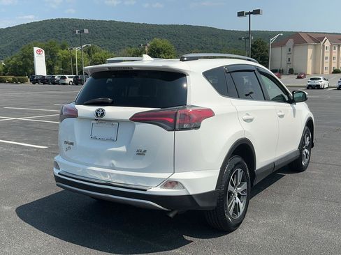 Used 2018 Toyota RAV4 XLE w/ Plus Extra Value Package AWD/4WD image 7
