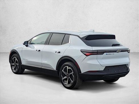 New 2026 Chevrolet Equinox EV LT image 8