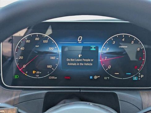 New 2025 Mercedes-Benz C 300 Sedan image 10