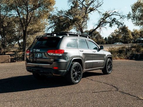 Used 2014 Jeep Grand Cherokee Overland w/ Advanced Technology Group AWD/4WD image 7