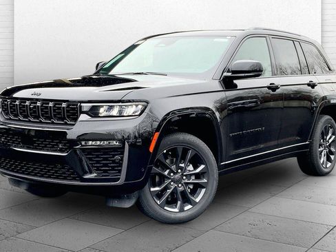New 2026 Jeep Grand Cherokee Limited AWD/4WD image 2