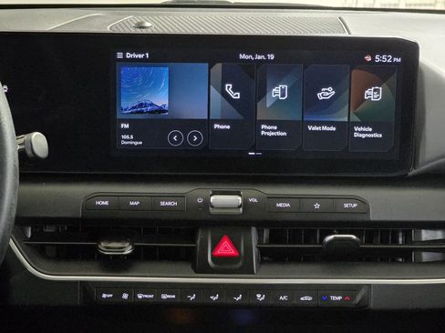 Used 2025 Kia K4 LXS image 25