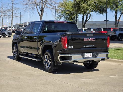 Used 2023 GMC Sierra 1500 SLT AWD/4WD image 5