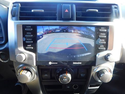 Used 2022 Toyota 4Runner SR5 image 31