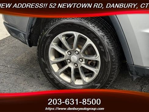 Used 2014 Jeep Grand Cherokee Limited AWD/4WD image 9