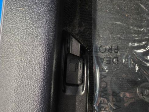 Used 2017 Toyota Corolla iM w/ All-Weather Mat Package FWD image 21