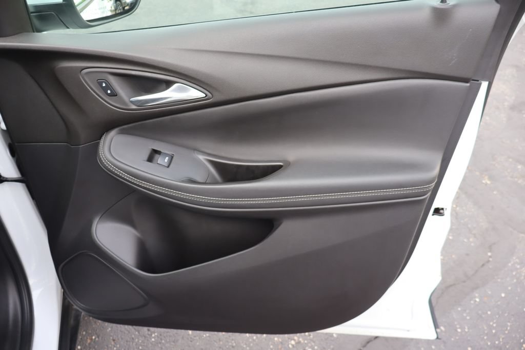 Used 2023 Buick Encore GX Preferred w/ Cold Weather Comfort Package FWD image 25