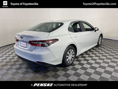 Used 2024 Toyota Camry LE image 12