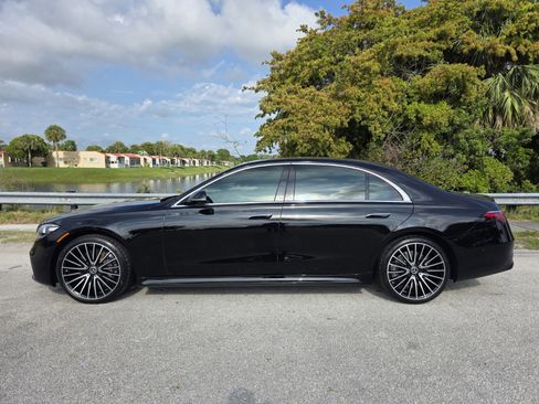 Used 2022 Mercedes-Benz S 500 4MATIC image 7