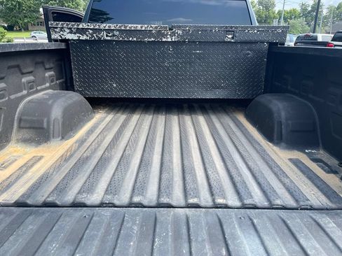 Used 2020 Chevrolet Silverado 1500 RST AWD/4WD image 12