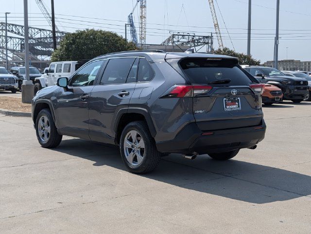 Used 2025 Toyota RAV4 XLE FWD image 8