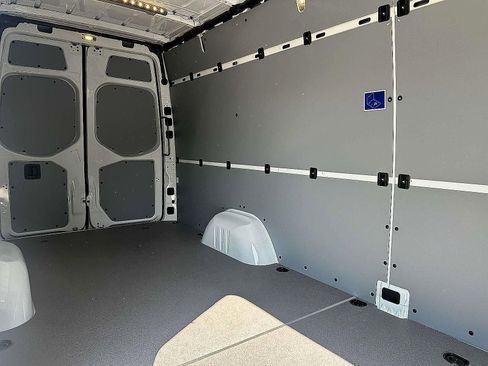 New 2025 Mercedes-Benz Sprinter 2500 image 8