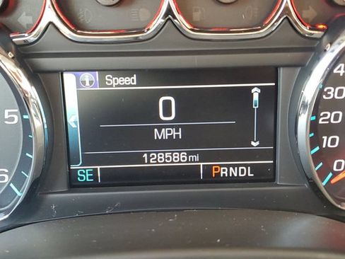 Certified 2019 GMC Yukon SLE w/ SLE Value Package AWD/4WD image 21
