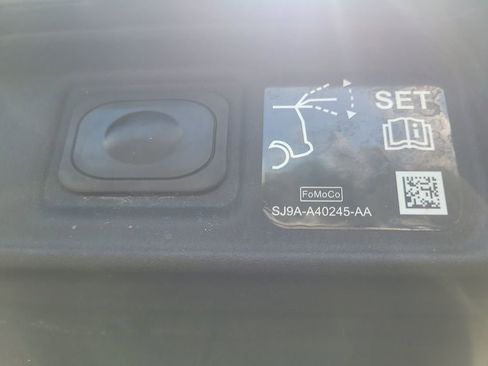 Certified 2025 Ford Mustang Mach-E Premium AWD/4WD image 8