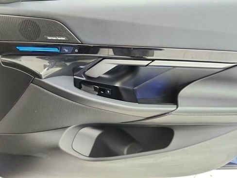 Used 2026 BMW 530i xDrive image 23