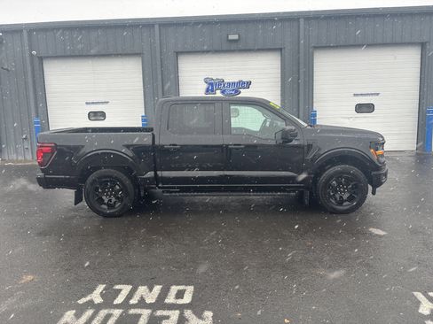 Used 2025 Ford F150 STX w/ Equipment Group 201A FX4 image 2