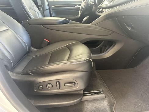 Used 2021 Buick Enclave Avenir w/ Avenir Technology Package image 42