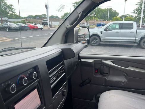 Used 2012 Chevrolet Express 1500 RWD image 37