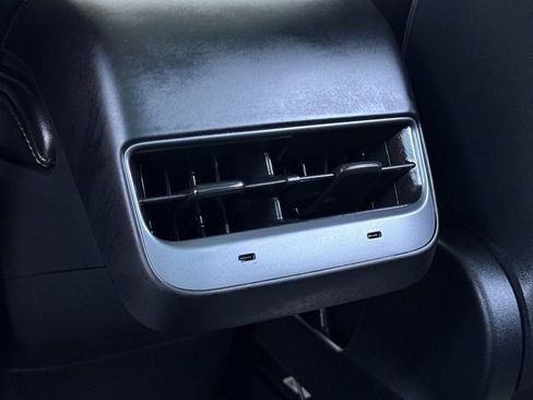 Used 2023 Tesla Model 3 Standard Range image 21