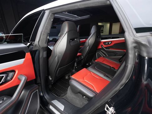 Used 2022 Lamborghini Urus AWD/4WD image 53