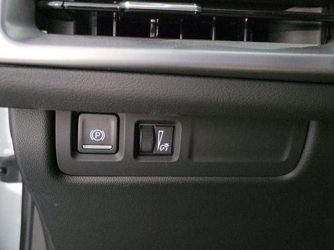 Certified 2024 Cadillac XT4 Luxury FWD image 14