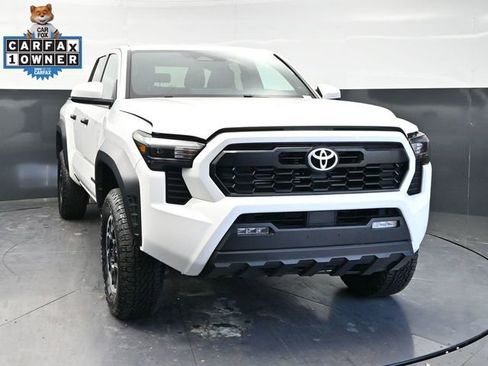Used 2024 Toyota Tacoma TRD Off-Road AWD/4WD image 2