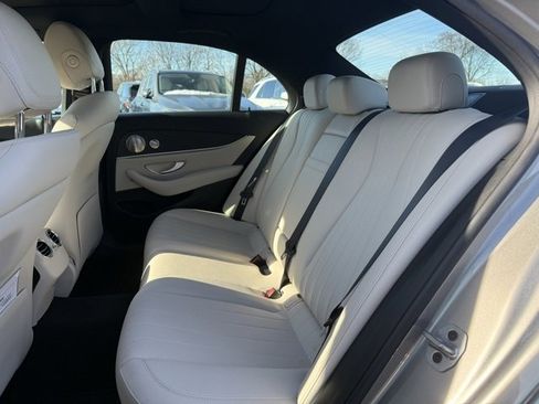 Certified 2022 Mercedes-Benz E 350 4MATIC Sedan image 16