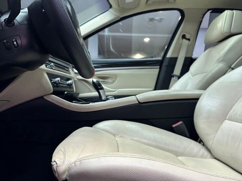 Used 2011 BMW 535i xDrive Sedan image 8