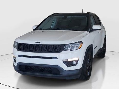 Used 2020 Jeep Compass Latitude image 4