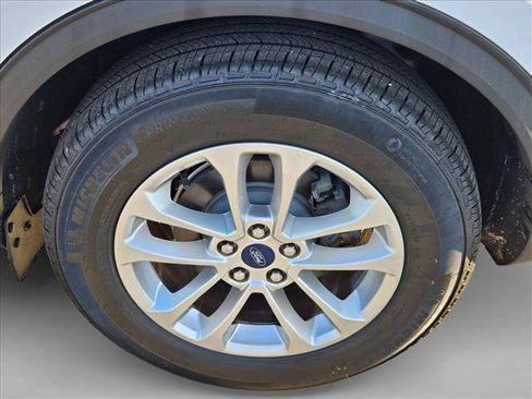 Used 2021 Ford Escape SE w/ Convenience Package FWD image 8