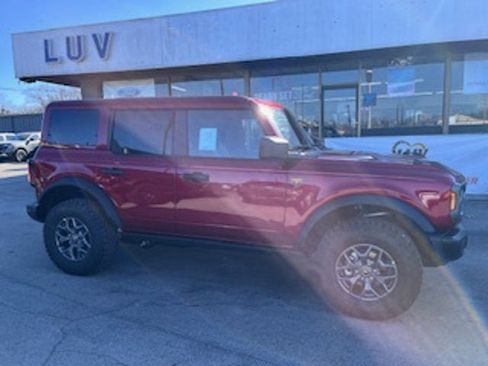 New 2025 Ford Bronco Badlands AWD/4WD image 2