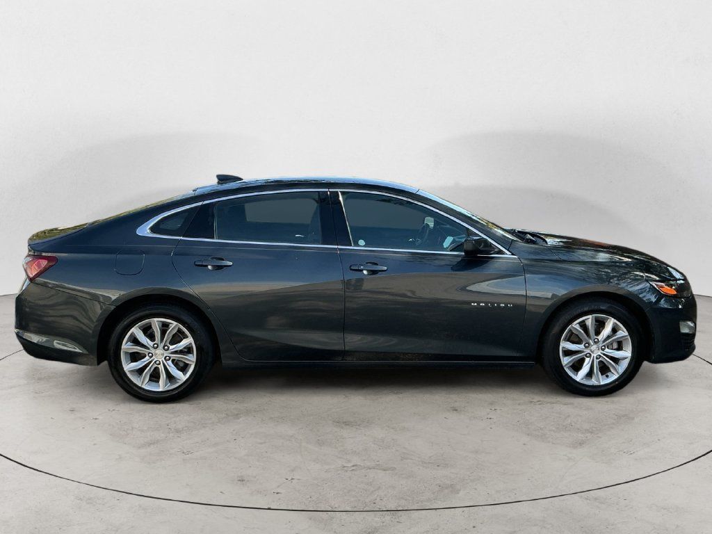 Used 2021 Chevrolet Malibu LT FWD image 7