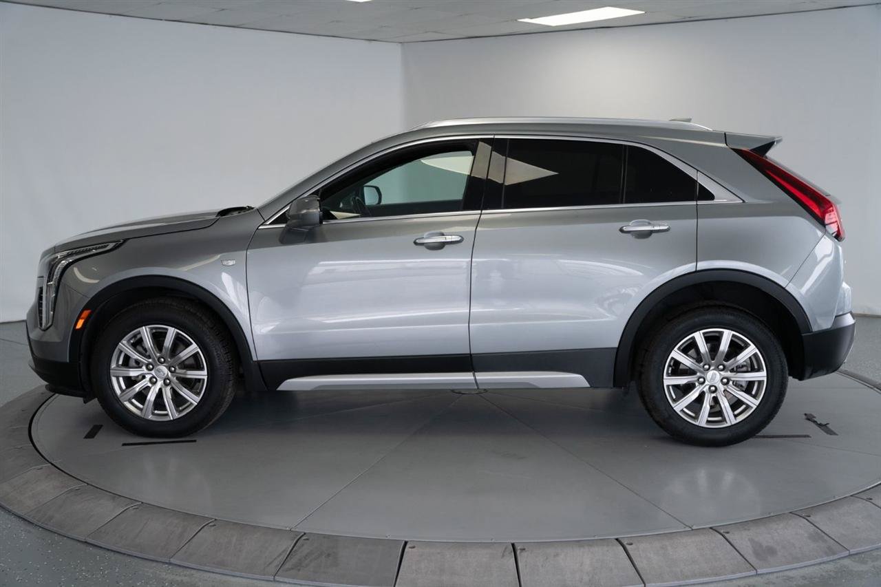 Used 2023 Cadillac XT4 Premium Luxury AWD/4WD image 4