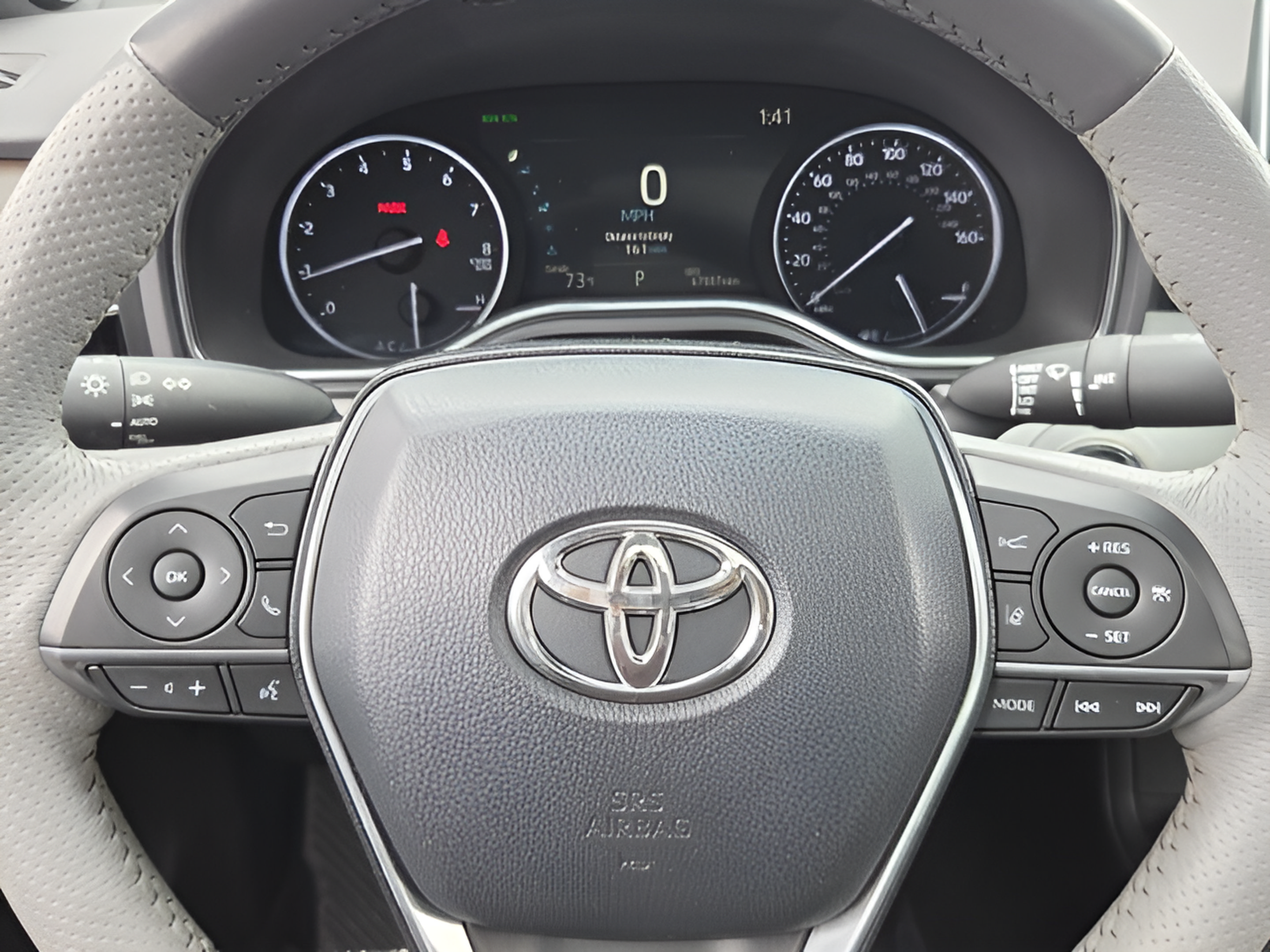 Used 2020 Toyota Avalon Limited FWD image 24