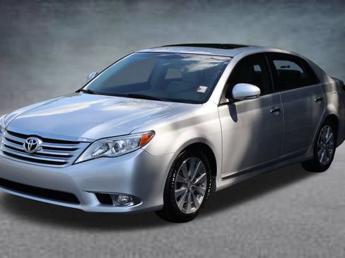 Used 2011 Toyota Avalon Limited FWD image 23